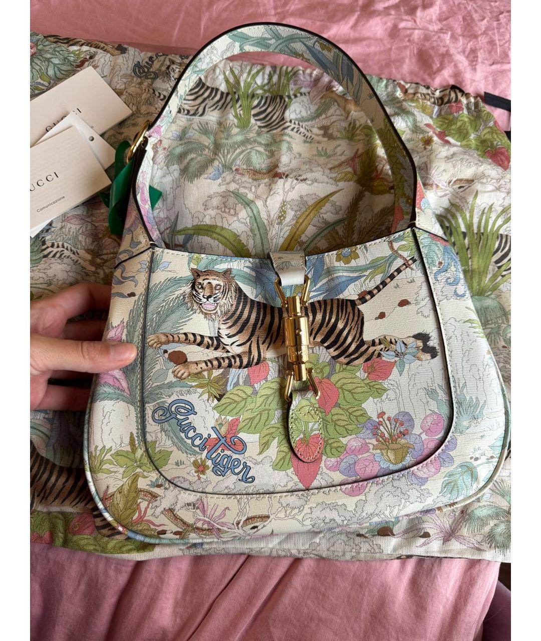GUCCI Голубая сумка через плечо из лакированной кожи, фото 9
