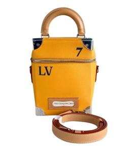 LOUIS VUITTON Сумка с короткими ручками