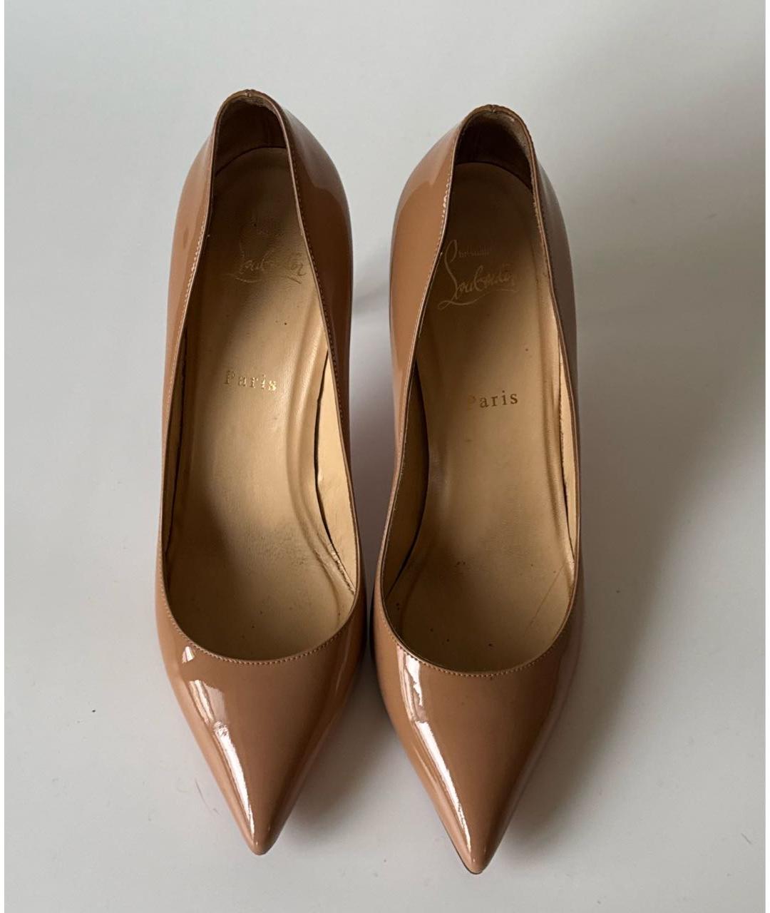 CHRISTIAN LOUBOUTIN Бежевые туфли из лакированной кожи, фото 3