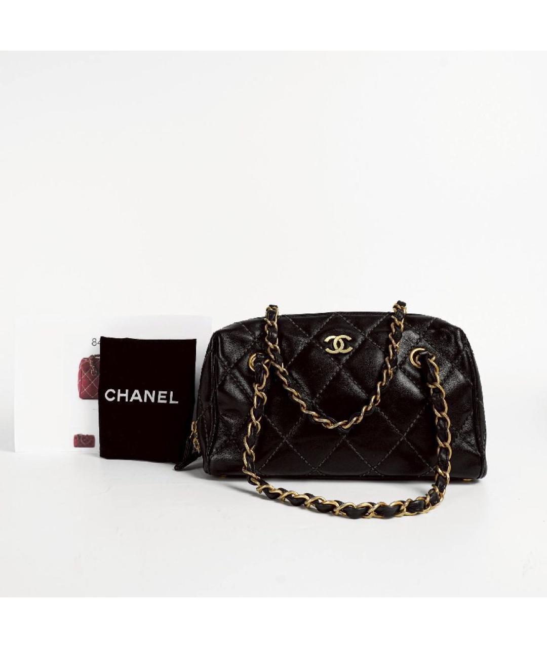 CHANEL Черная кожаная сумка с короткими ручками, фото 3