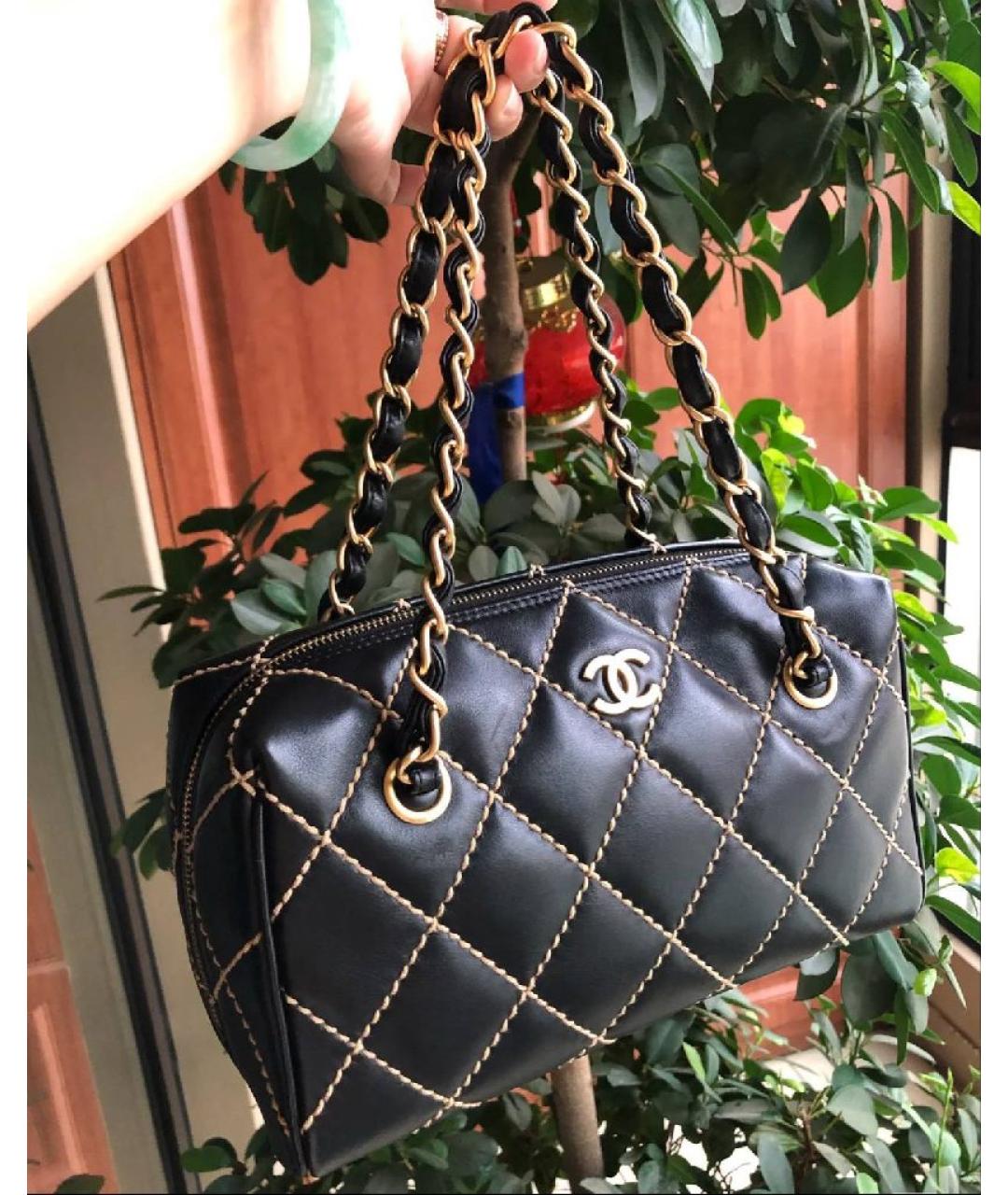 CHANEL Черная кожаная сумка с короткими ручками, фото 8