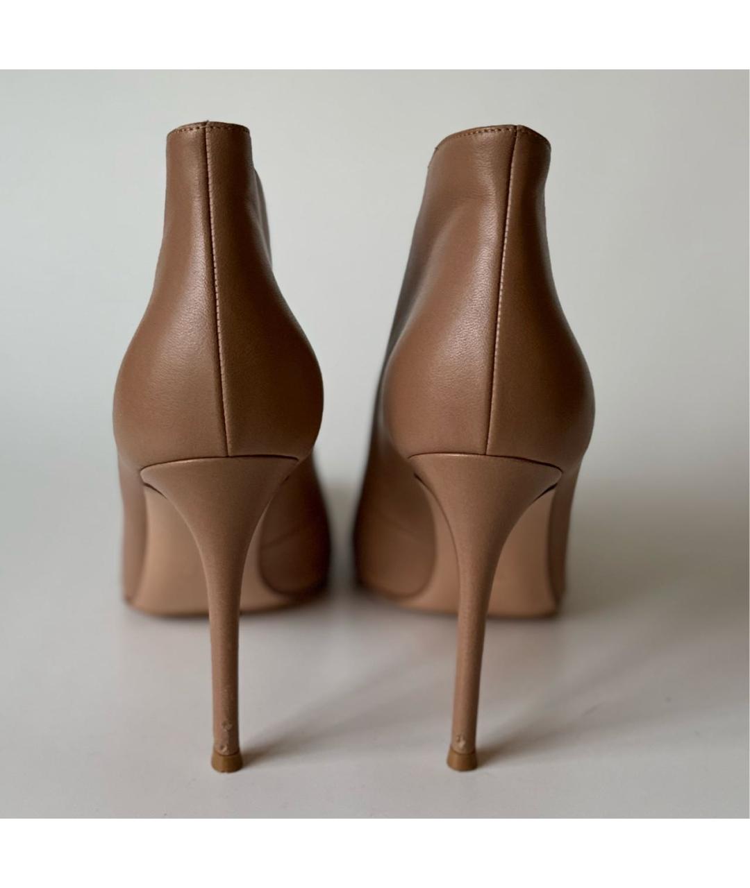 GIANVITO ROSSI Бежевые кожаные ботильоны, фото 4