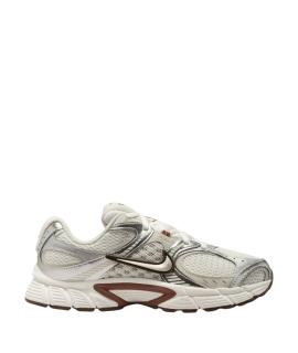 NIKE Кроссовки