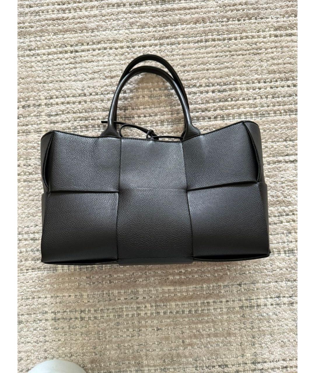 BOTTEGA VENETA Черная кожаная сумка тоут, фото 6