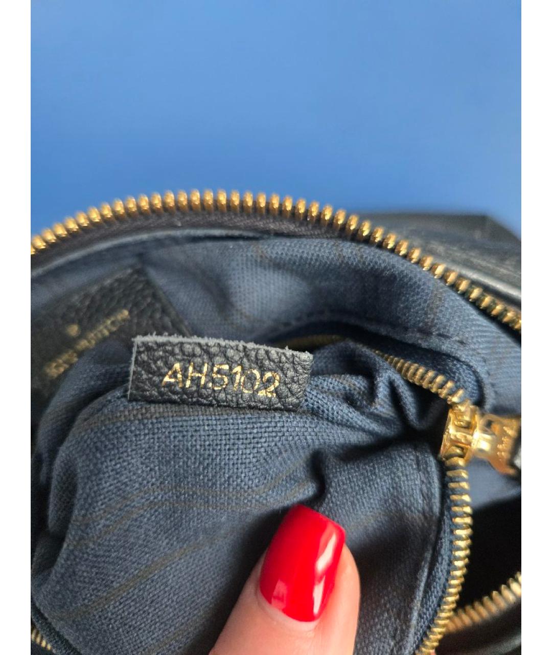 LOUIS VUITTON Темно-синяя кожаная сумка с короткими ручками, фото 9