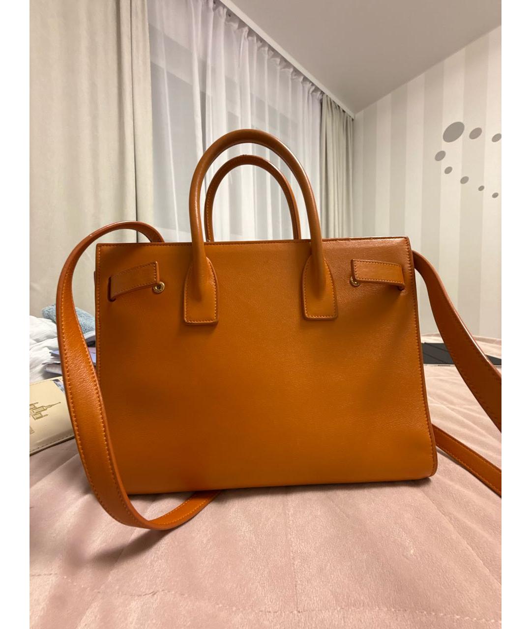SAINT LAURENT Оранжевая кожаная сумка с короткими ручками, фото 3