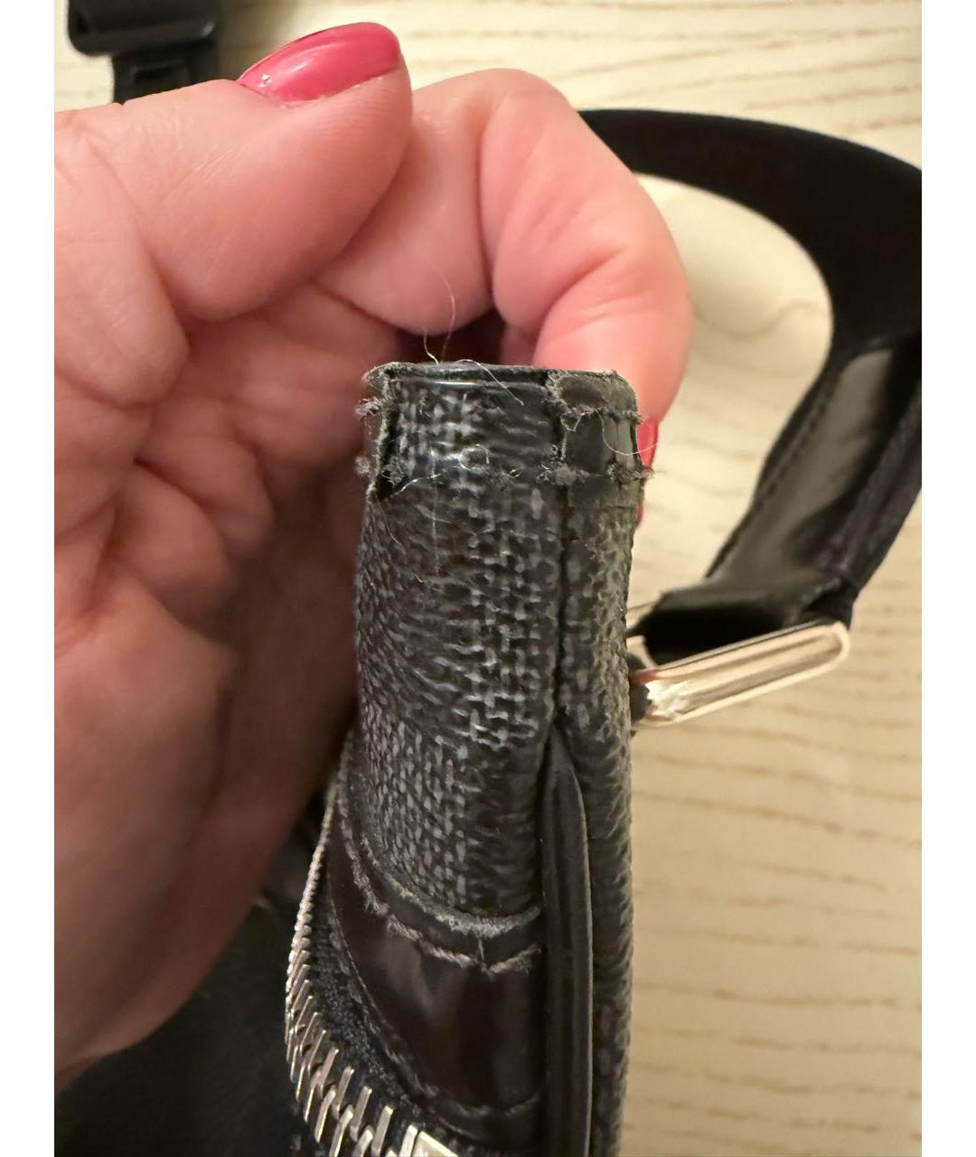 LOUIS VUITTON Черная кожаная сумка на плечо, фото 6
