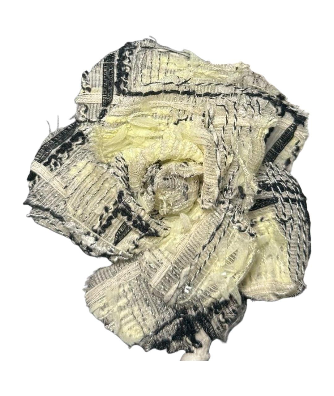 CHANEL Бежевая булавка / брошь, фото 1