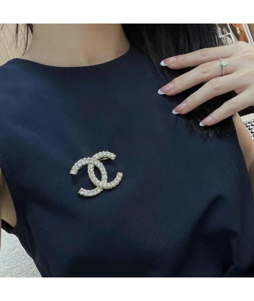 CHANEL Золотая брошь, фото 6