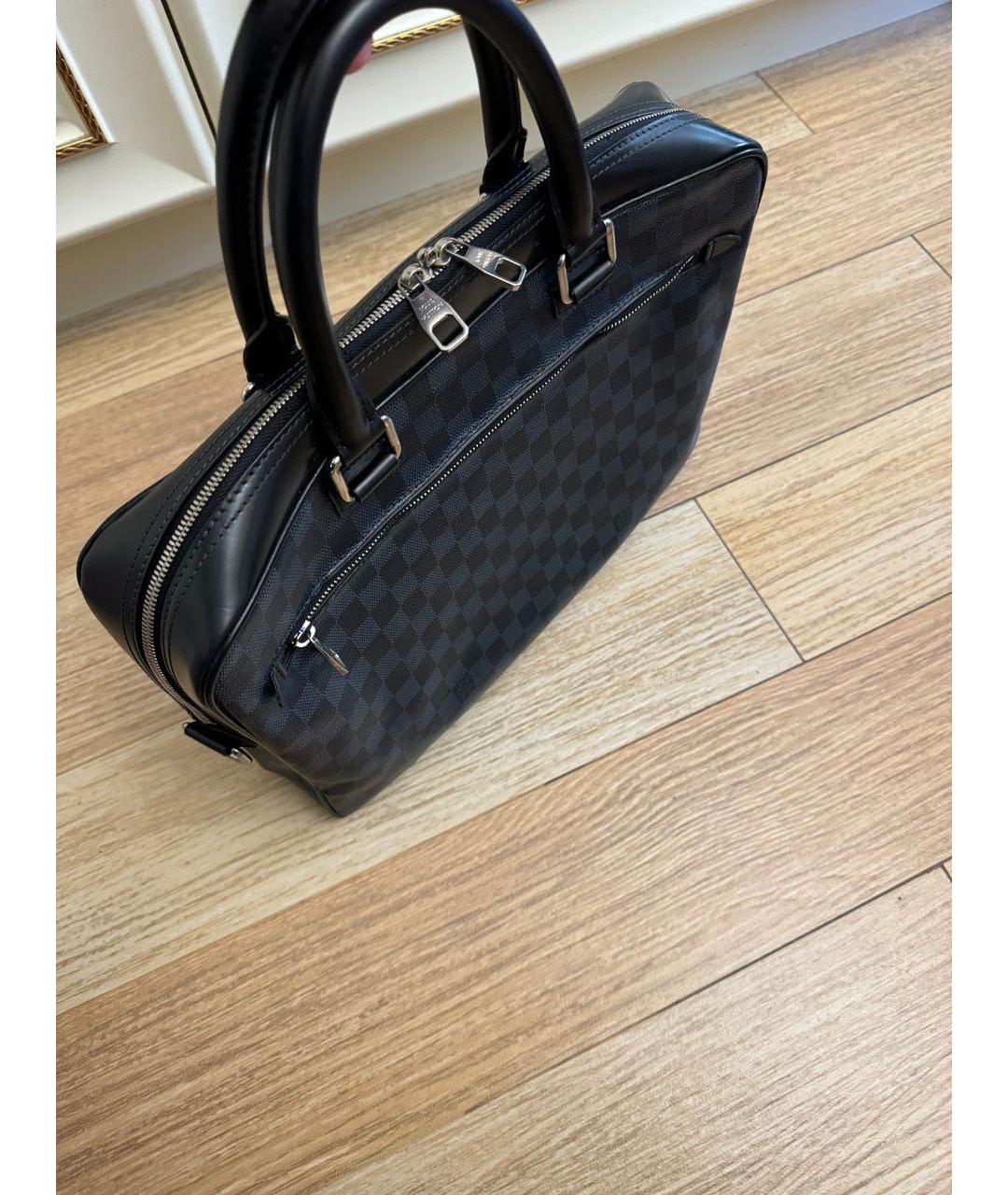 LOUIS VUITTON Темно-синяя кожаная сумка с короткими ручками, фото 5