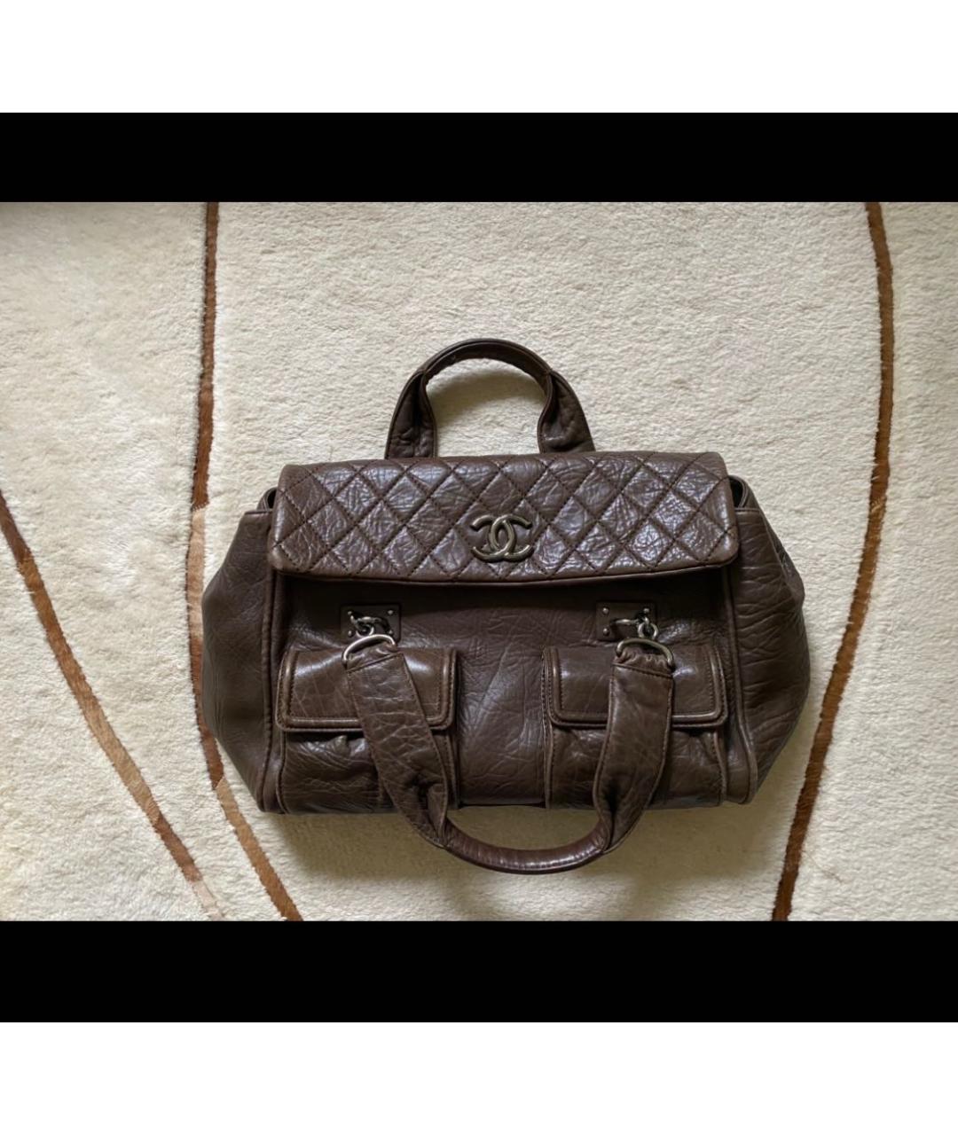 CHANEL Коричневая кожаная сумка с короткими ручками, фото 9