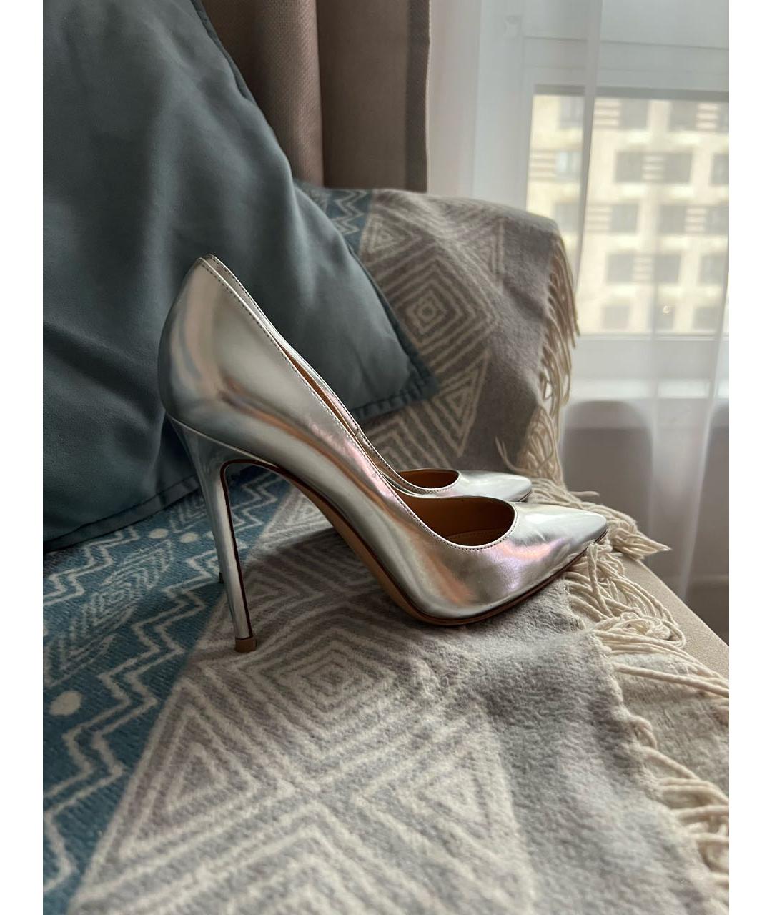 GIANVITO ROSSI Серебряные кожаные туфли, фото 4