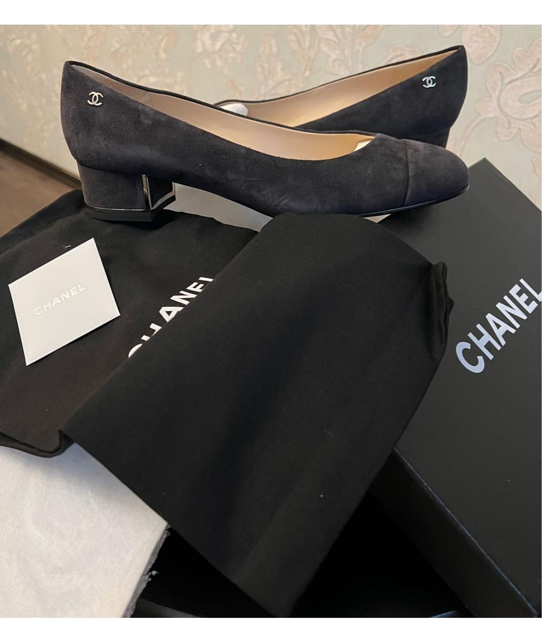 CHANEL Антрацитовые замшевые туфли, фото 5