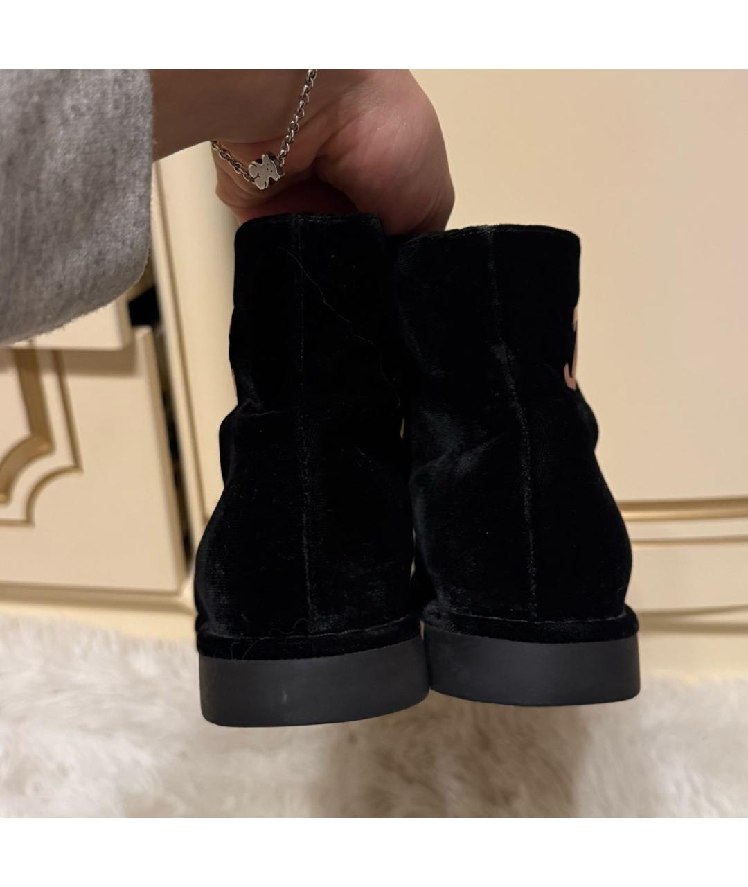 CHANEL Черные бархатные ботинки, фото 2