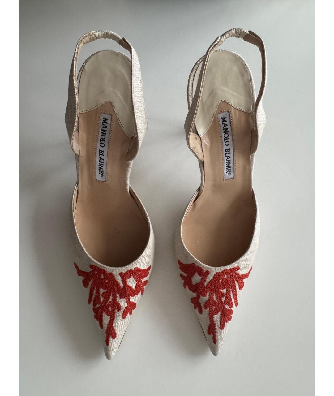 MANOLO BLAHNIK Бежевые текстильные туфли, фото 2