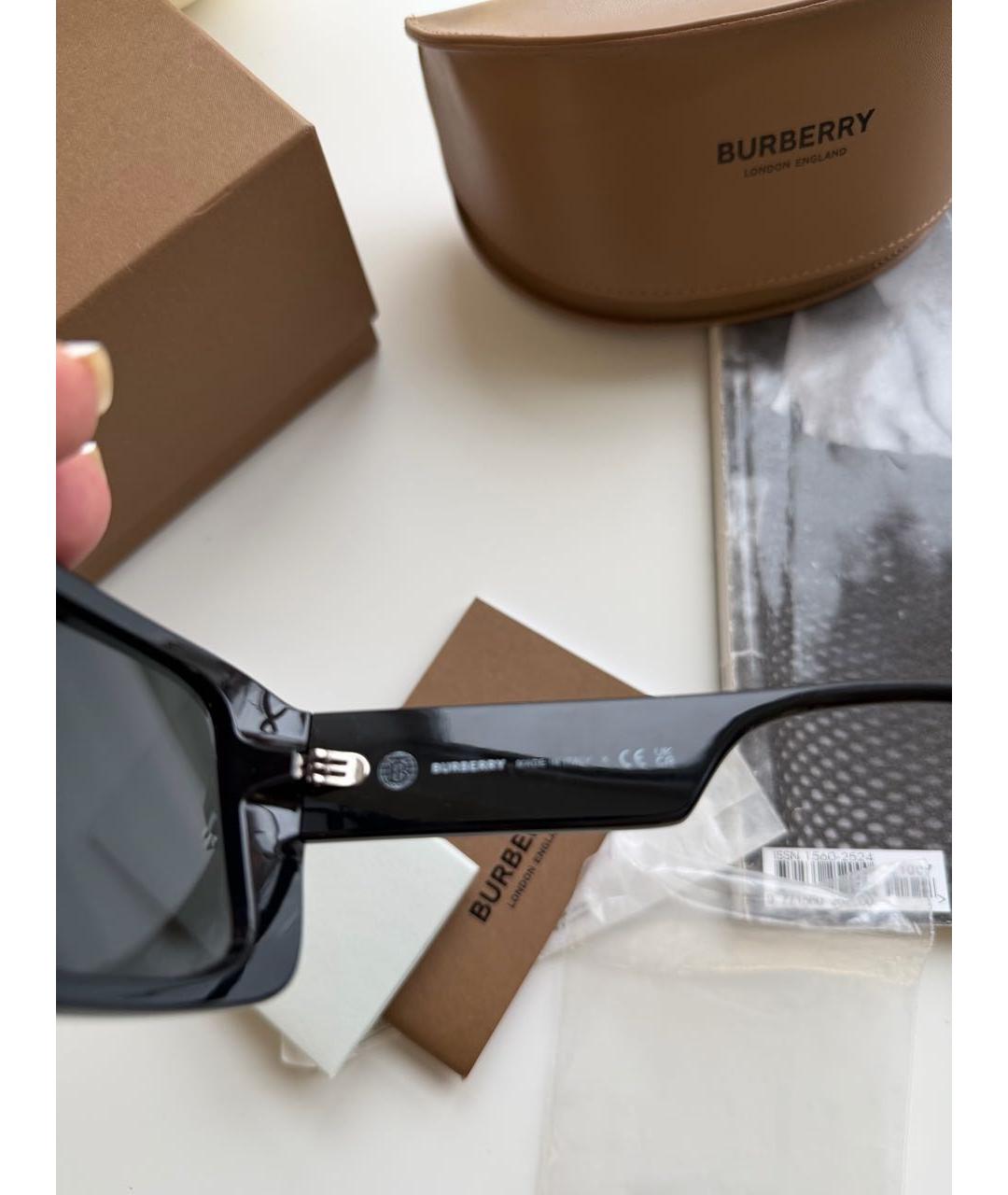 BURBERRY Черные пластиковые солнцезащитные очки, фото 4