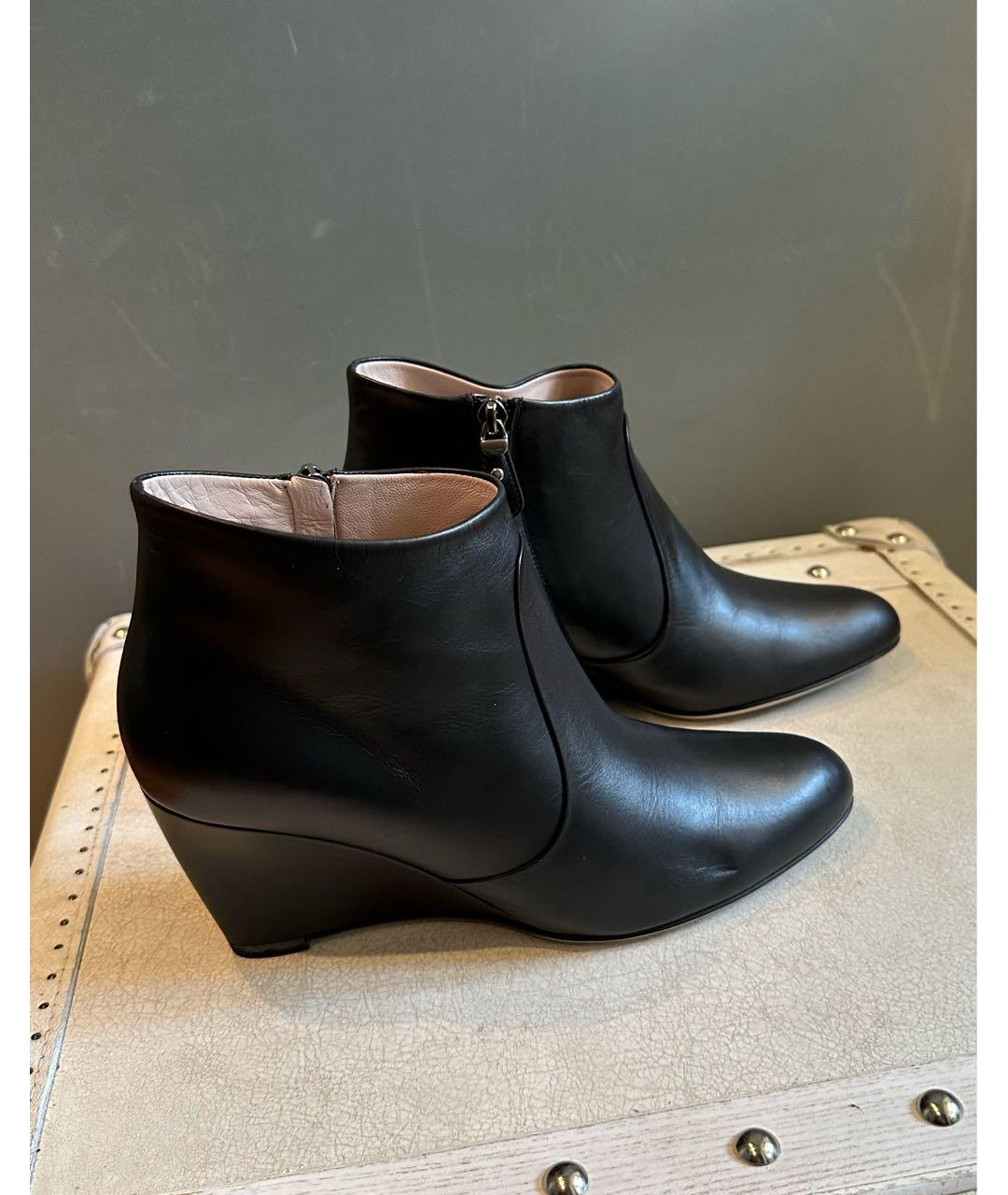 FERRAGAMO Черные кожаные ботильоны, фото 4