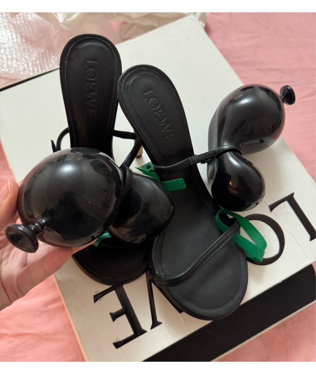 LOEWE Черные кожаные босоножки, фото 3