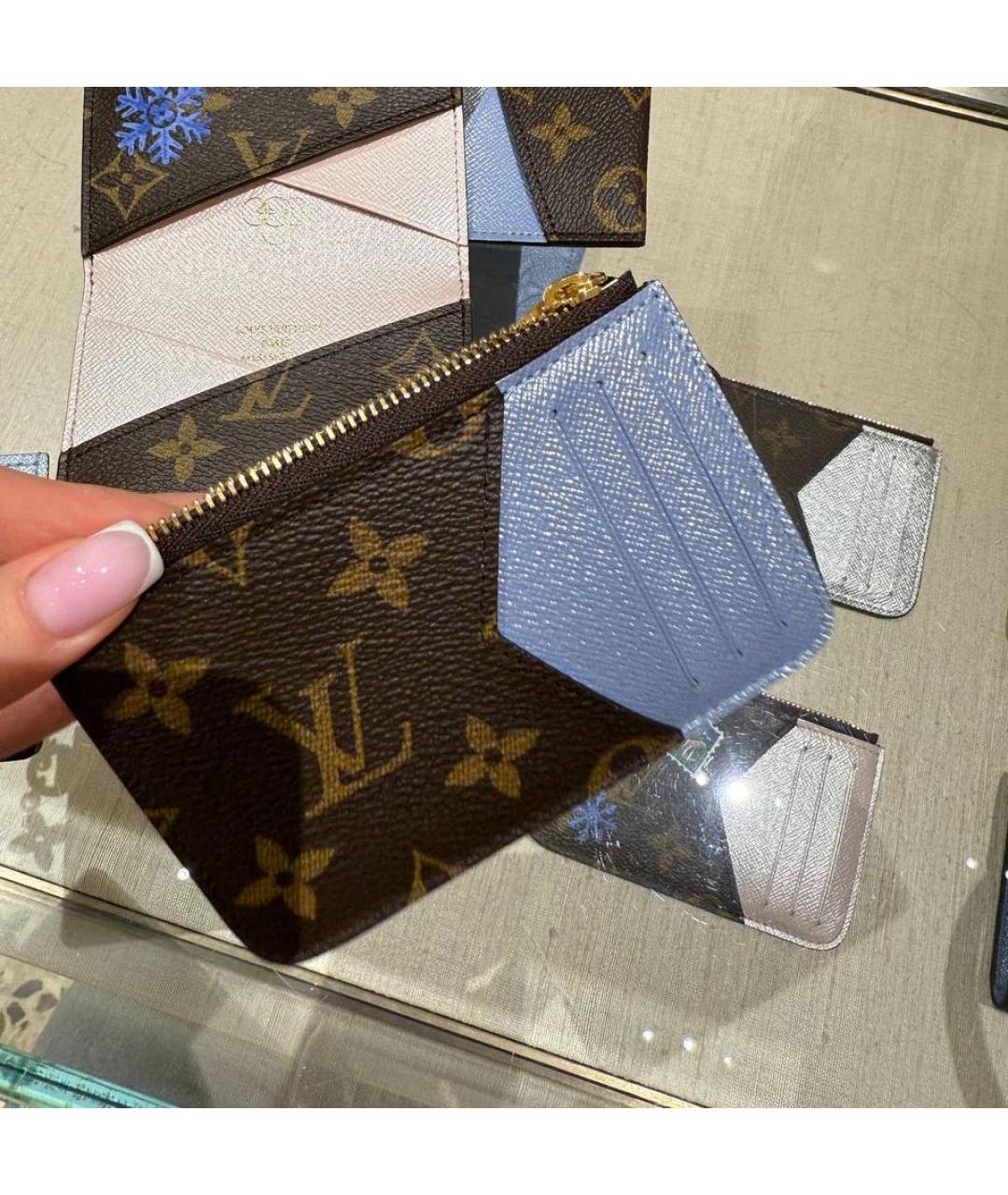 LOUIS VUITTON Коричневый кожаный кардхолдер, фото 2