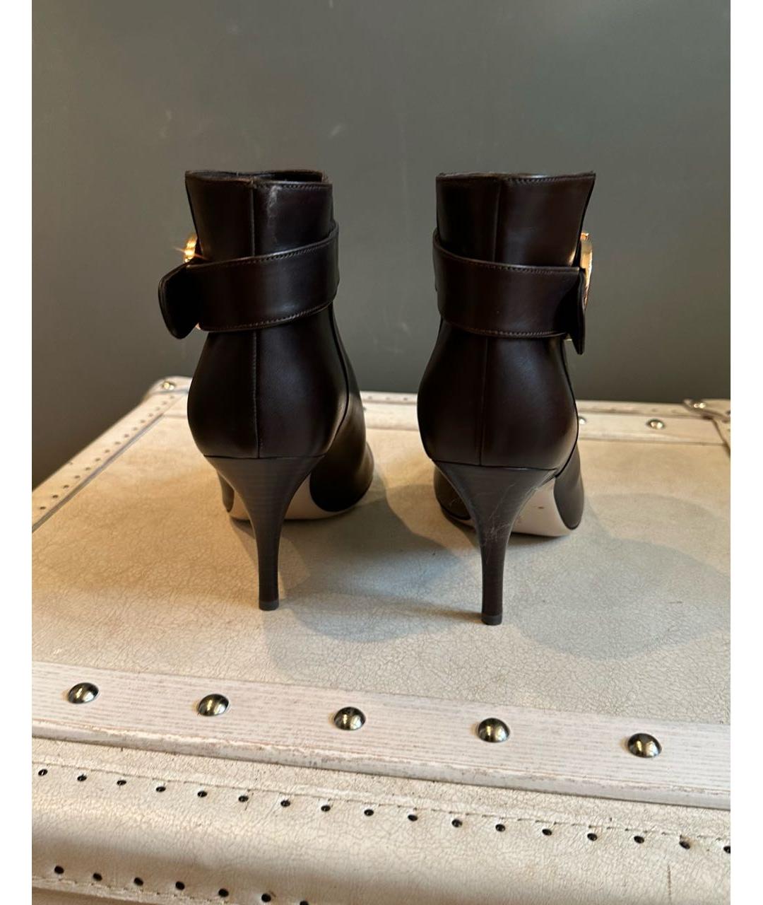 FERRAGAMO Коричневые кожаные ботильоны, фото 4