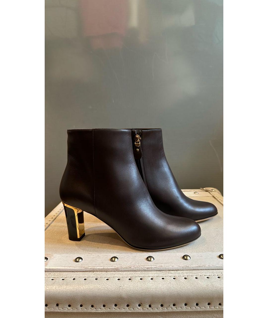 FERRAGAMO Коричневые кожаные ботильоны, фото 6