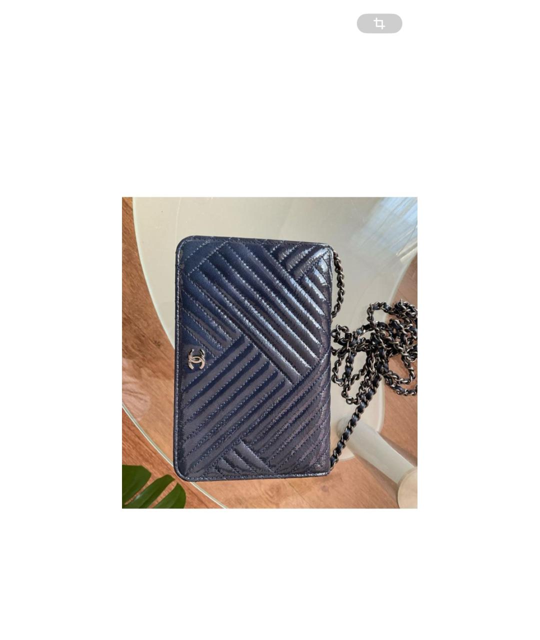 CHANEL Темно-синяя сумка через плечо из лакированной кожи, фото 8