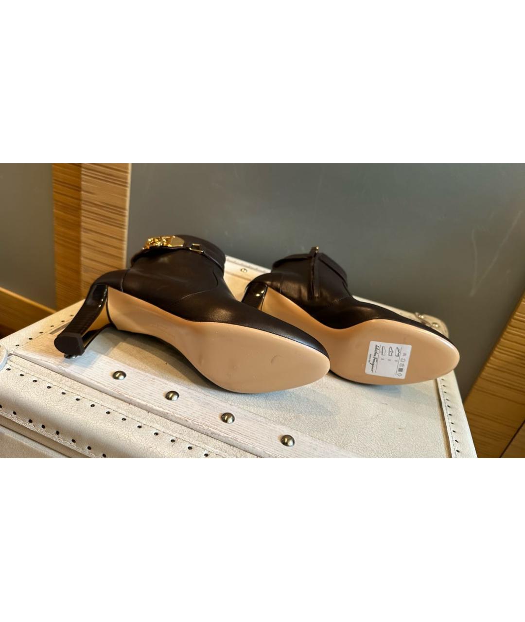 FERRAGAMO Коричневые кожаные ботильоны, фото 4