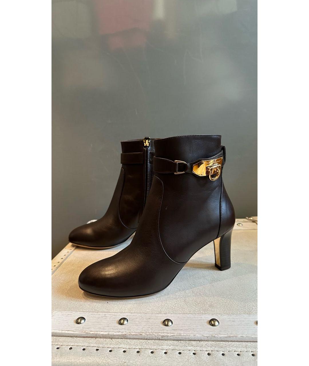 FERRAGAMO Коричневые кожаные ботильоны, фото 6