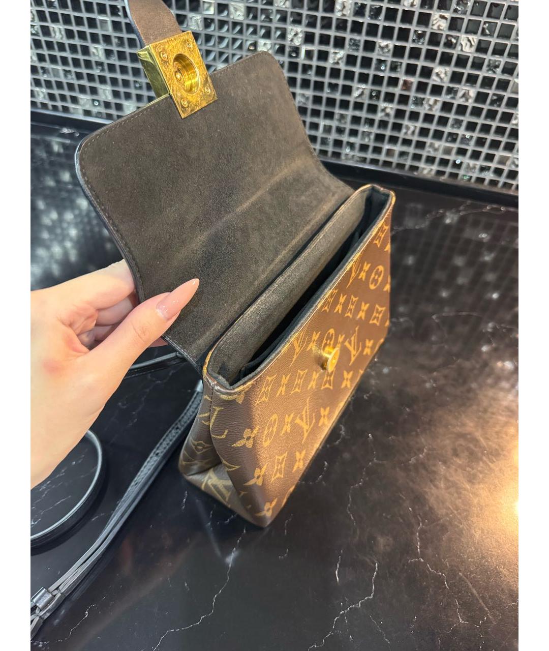 LOUIS VUITTON Коричневая кожаная сумка через плечо, фото 4