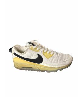 NIKE Высокие ботинки