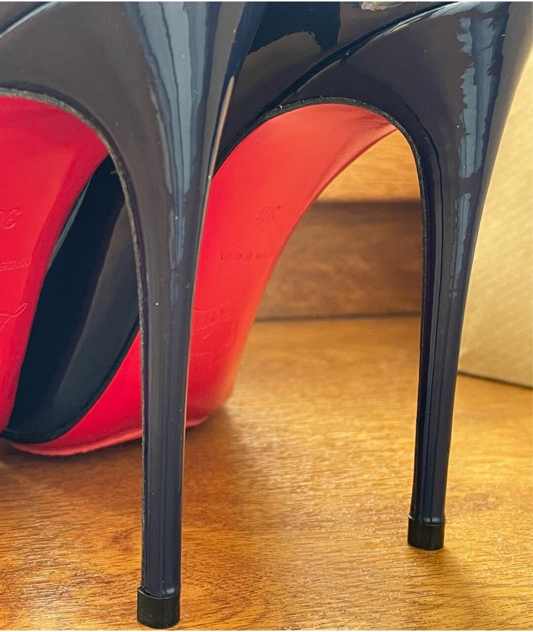 CHRISTIAN LOUBOUTIN Темно-синие туфли из лакированной кожи, фото 7