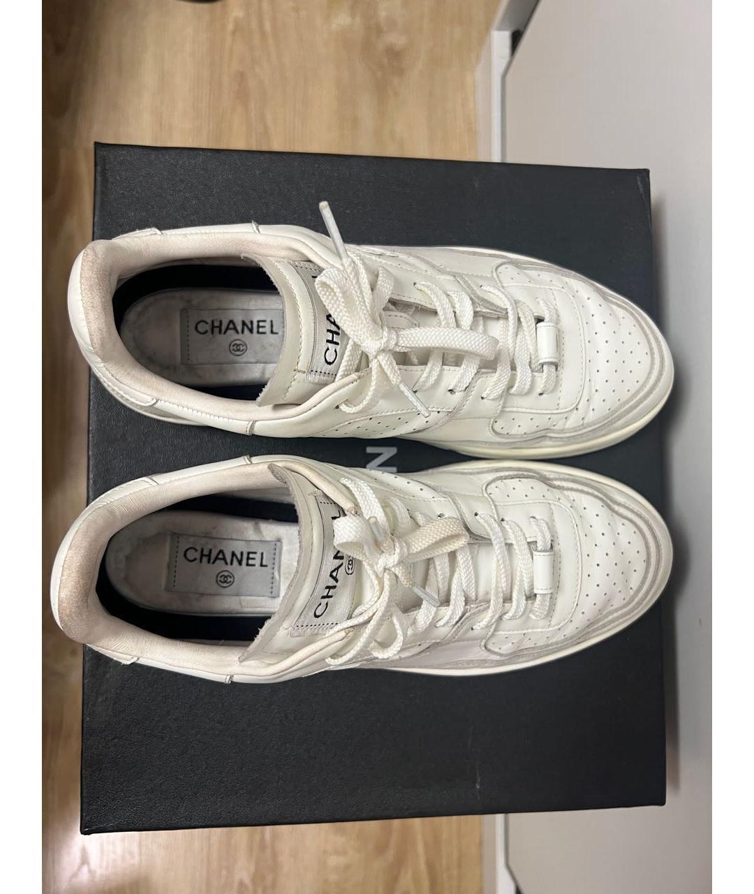CHANEL Белые кожаные кеды, фото 3