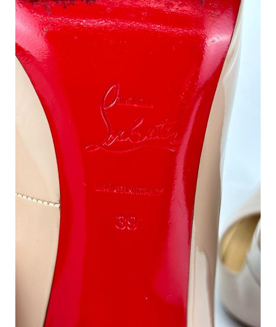 CHRISTIAN LOUBOUTIN Бежевые туфли из лакированной кожи, фото 7