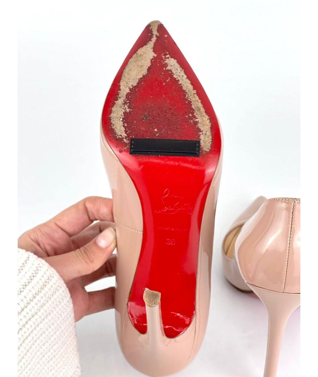 CHRISTIAN LOUBOUTIN Бежевые туфли из лакированной кожи, фото 4