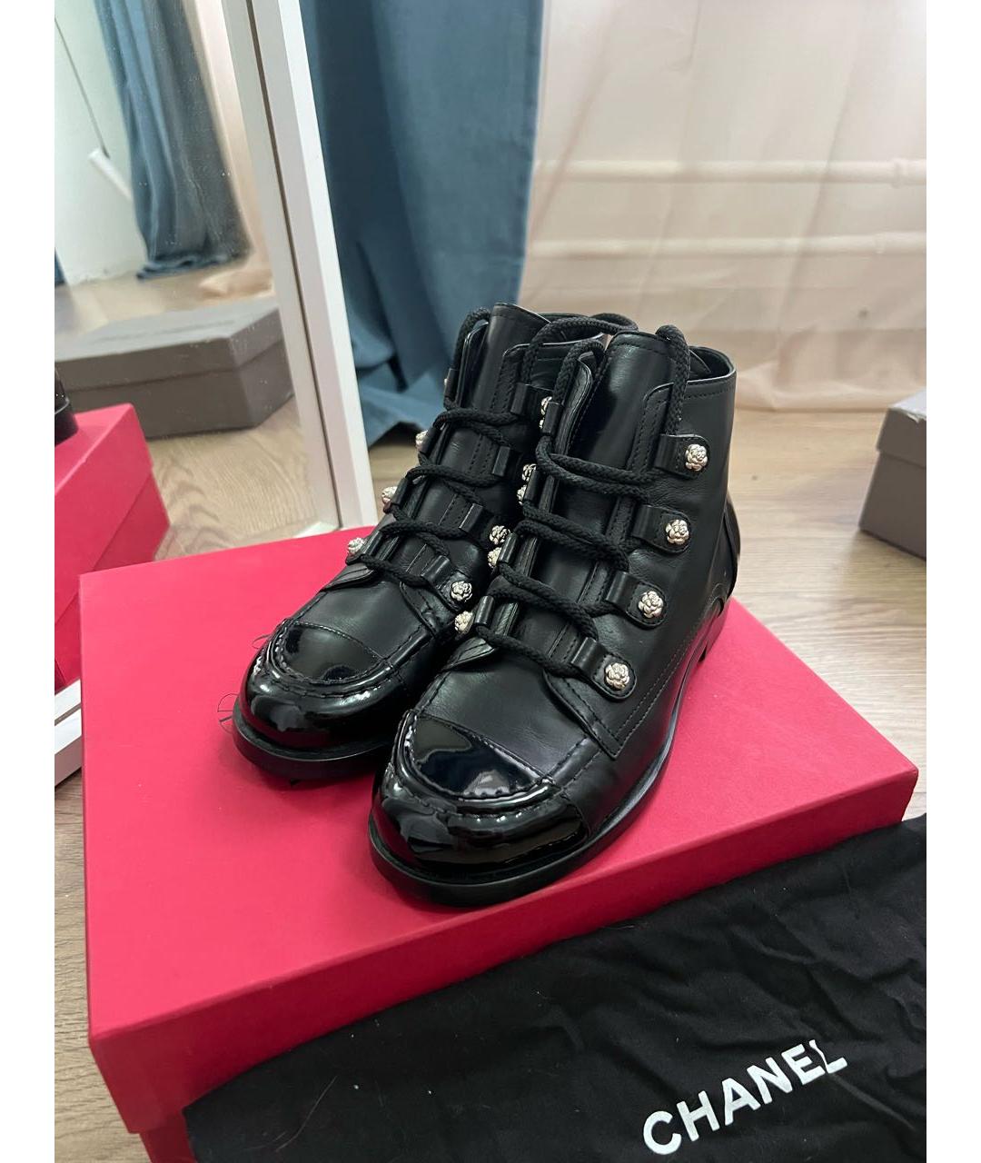 CHANEL Черные кожаные ботинки, фото 2