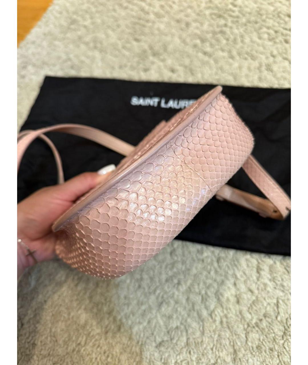 SAINT LAURENT Розовая сумка через плечо из экзотической кожи, фото 5