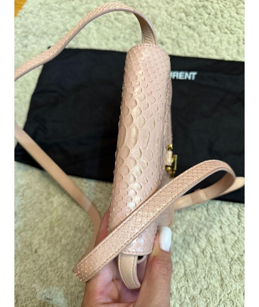 SAINT LAURENT Розовая сумка через плечо из экзотической кожи, фото 2