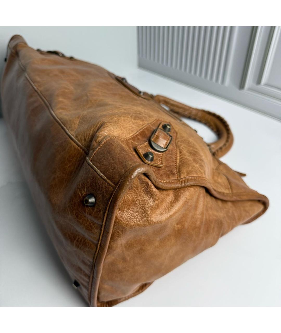 BALENCIAGA Коричневая кожаная сумка тоут, фото 7