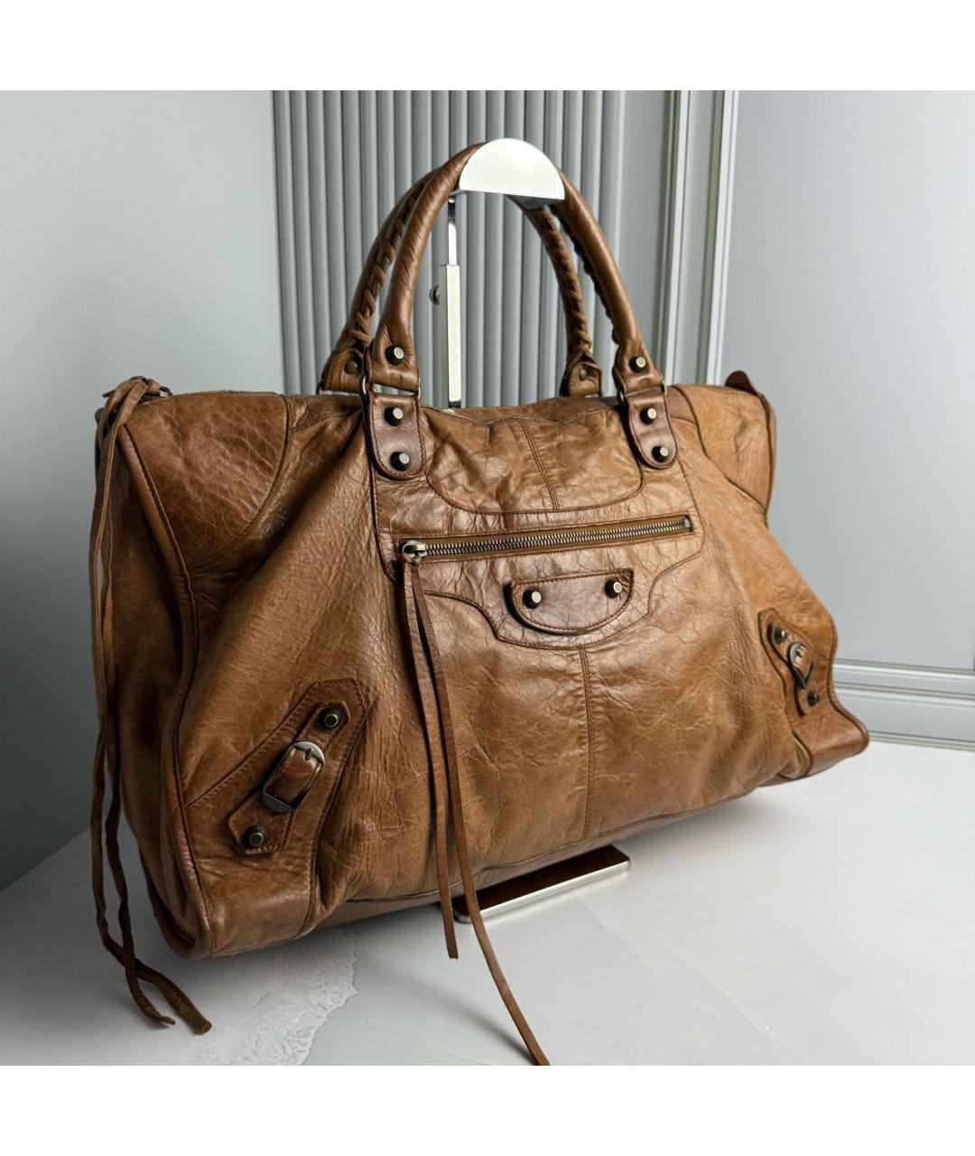 BALENCIAGA Коричневая кожаная сумка тоут, фото 2