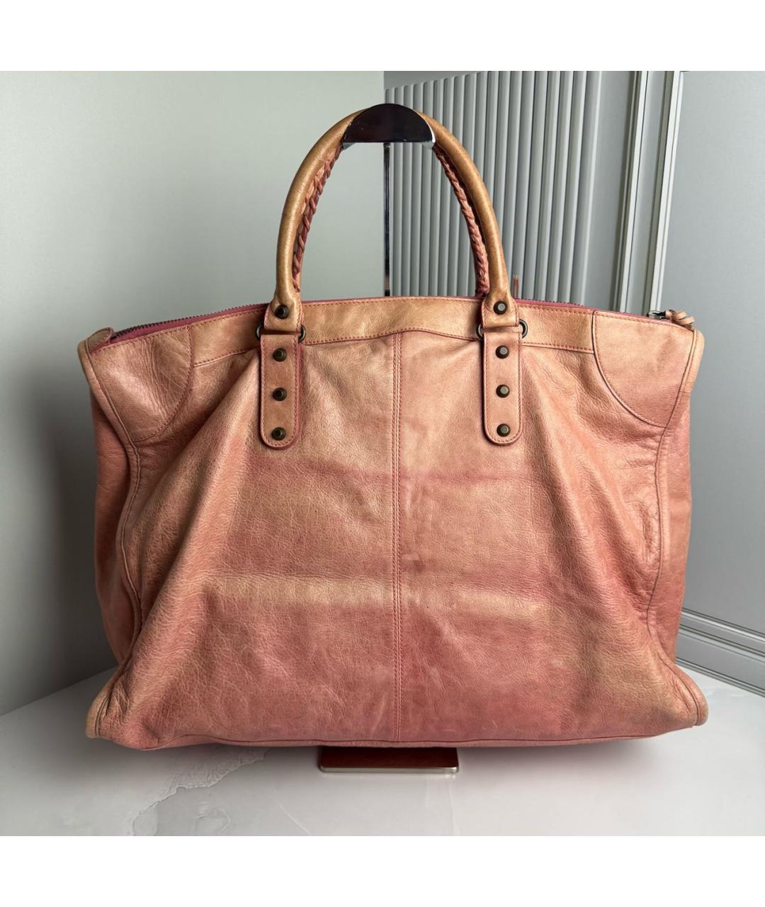 BALENCIAGA Розовая кожаная сумка тоут, фото 2