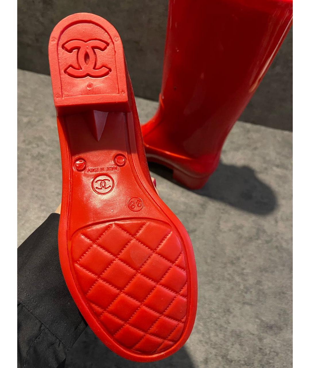 CHANEL Красные резиновые сапоги, фото 4