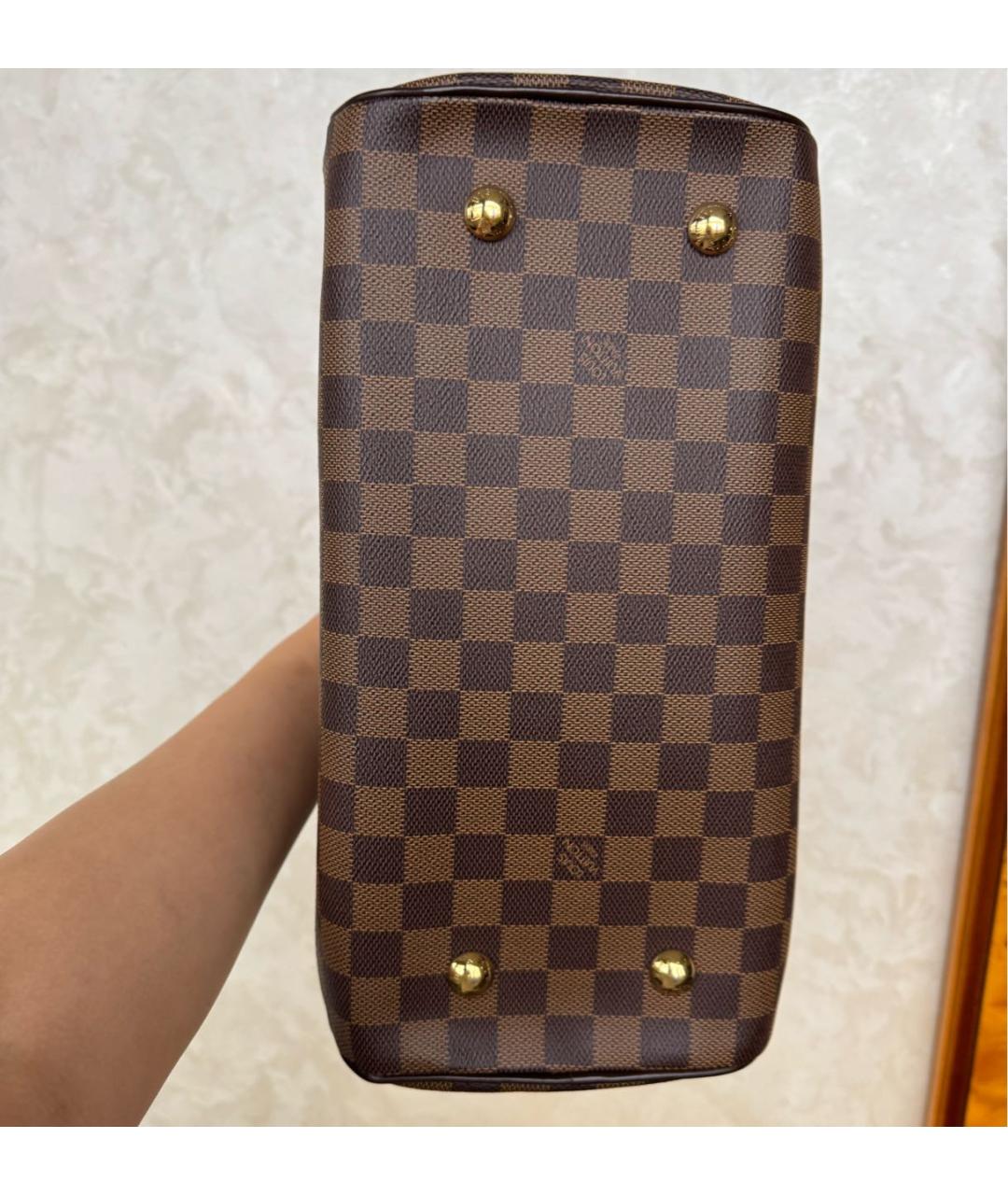 LOUIS VUITTON Коричневая кожаная сумка с короткими ручками, фото 5