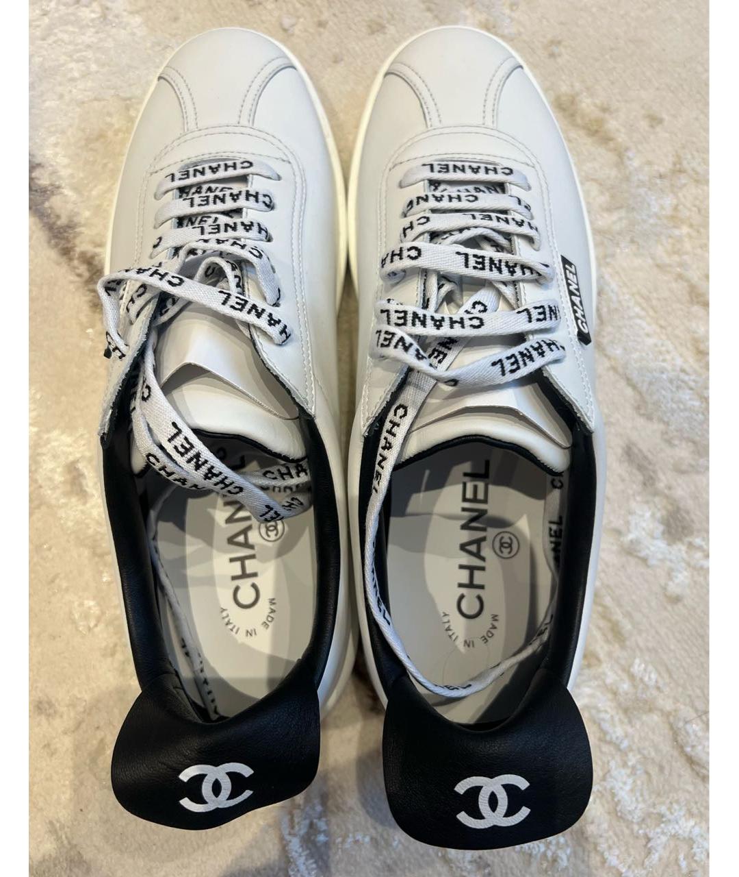 CHANEL Белые кожаные кеды, фото 3