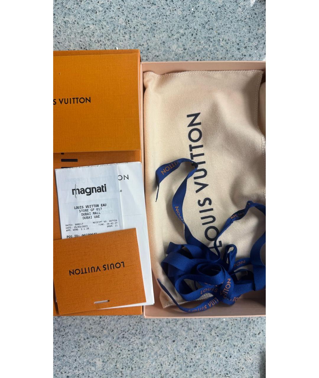 LOUIS VUITTON Черный кожаный кошелек, фото 3
