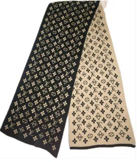 LOUIS VUITTON Шарф