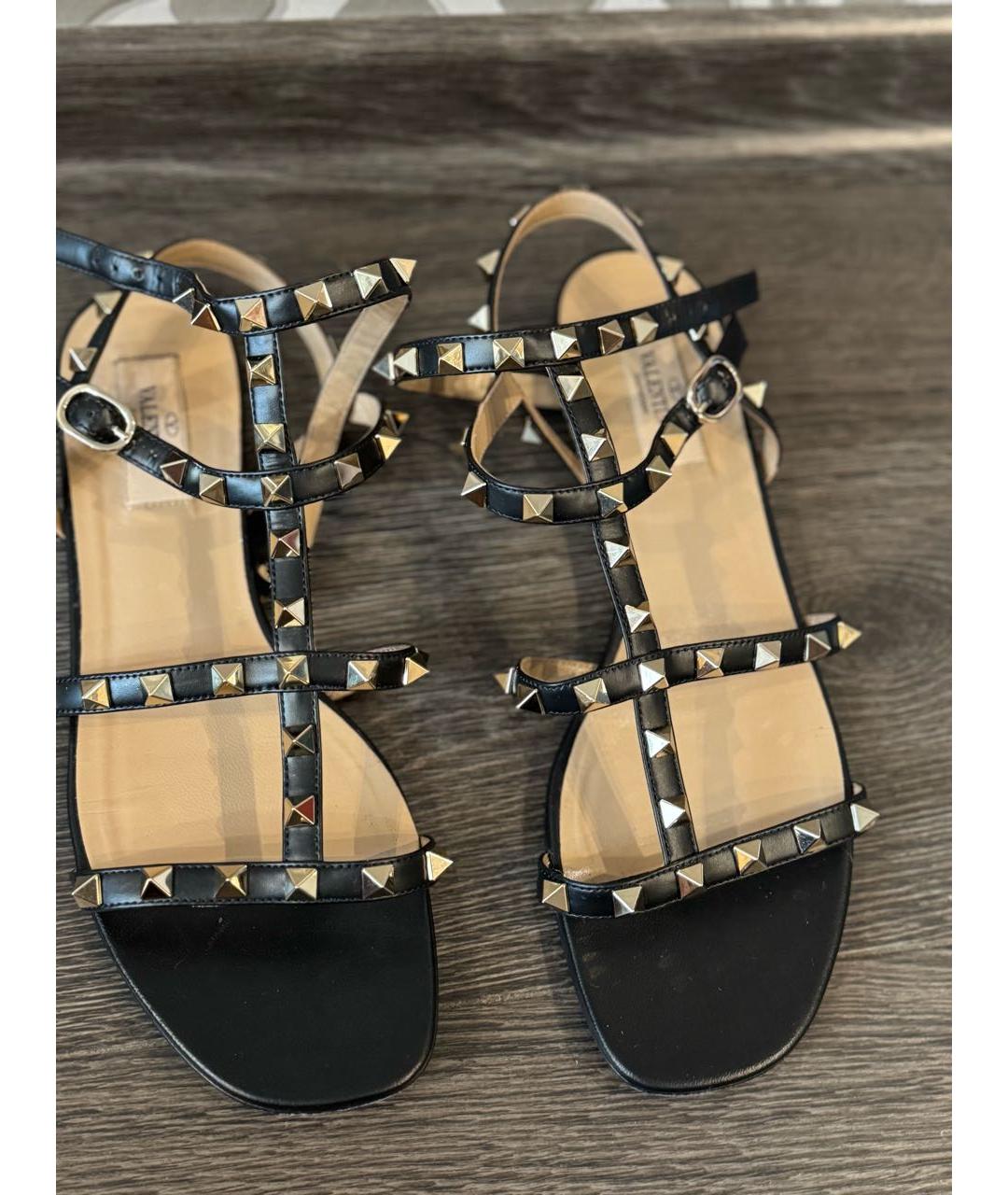 VALENTINO Черные кожаные босоножки, фото 2