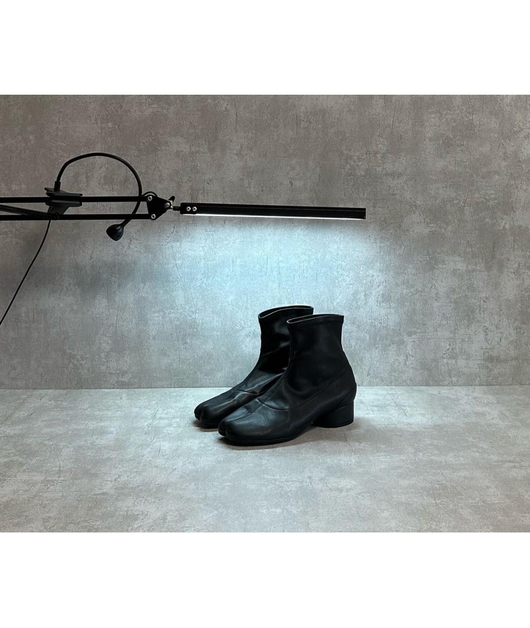 MAISON MARGIELA Черные кожаные высокие ботинки, фото 2