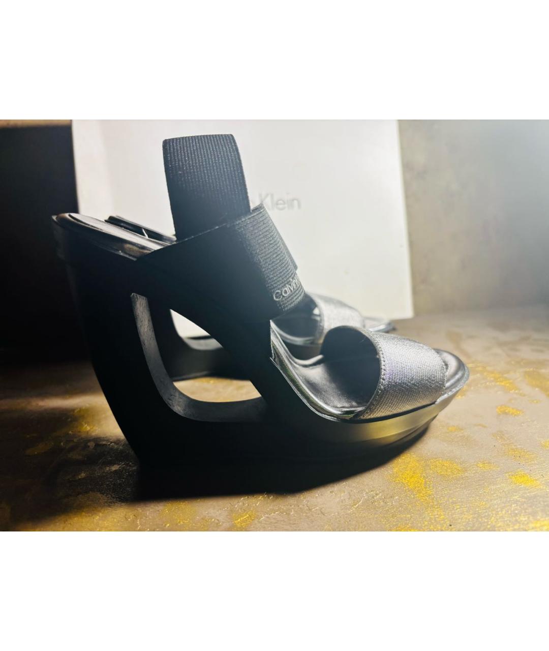 CALVIN KLEIN Черные босоножки из искусственной кожи, фото 6