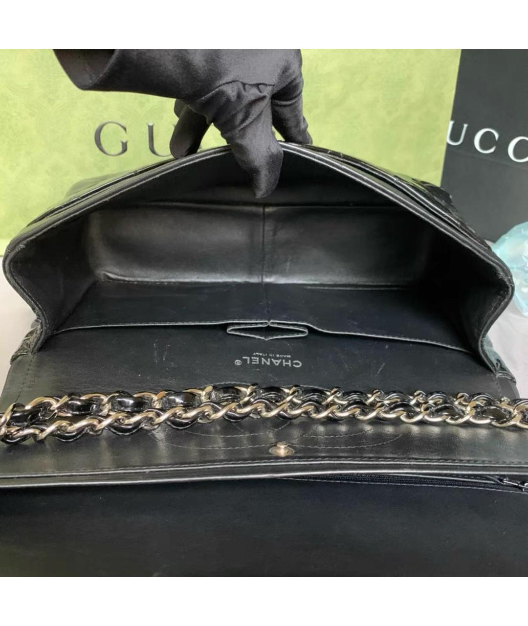 CHANEL Черная сумка тоут из лакированной кожи, фото 8