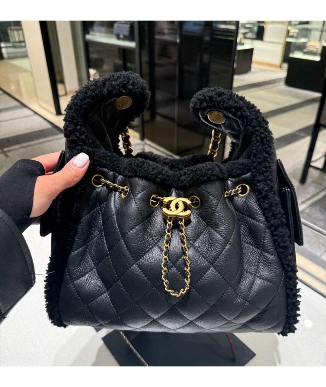 CHANEL Черная кожаная сумка через плечо, фото 4